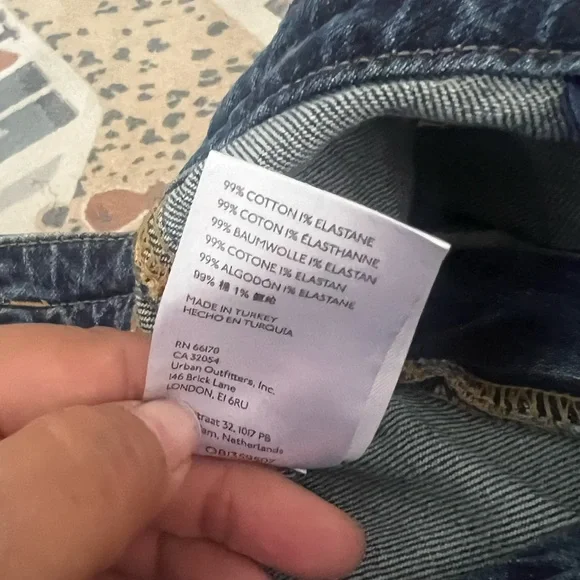 Anthropologie Pilcro The Wanderer Carpenter Jeans Distressed Size 32 EUC - Picture 11 of 11